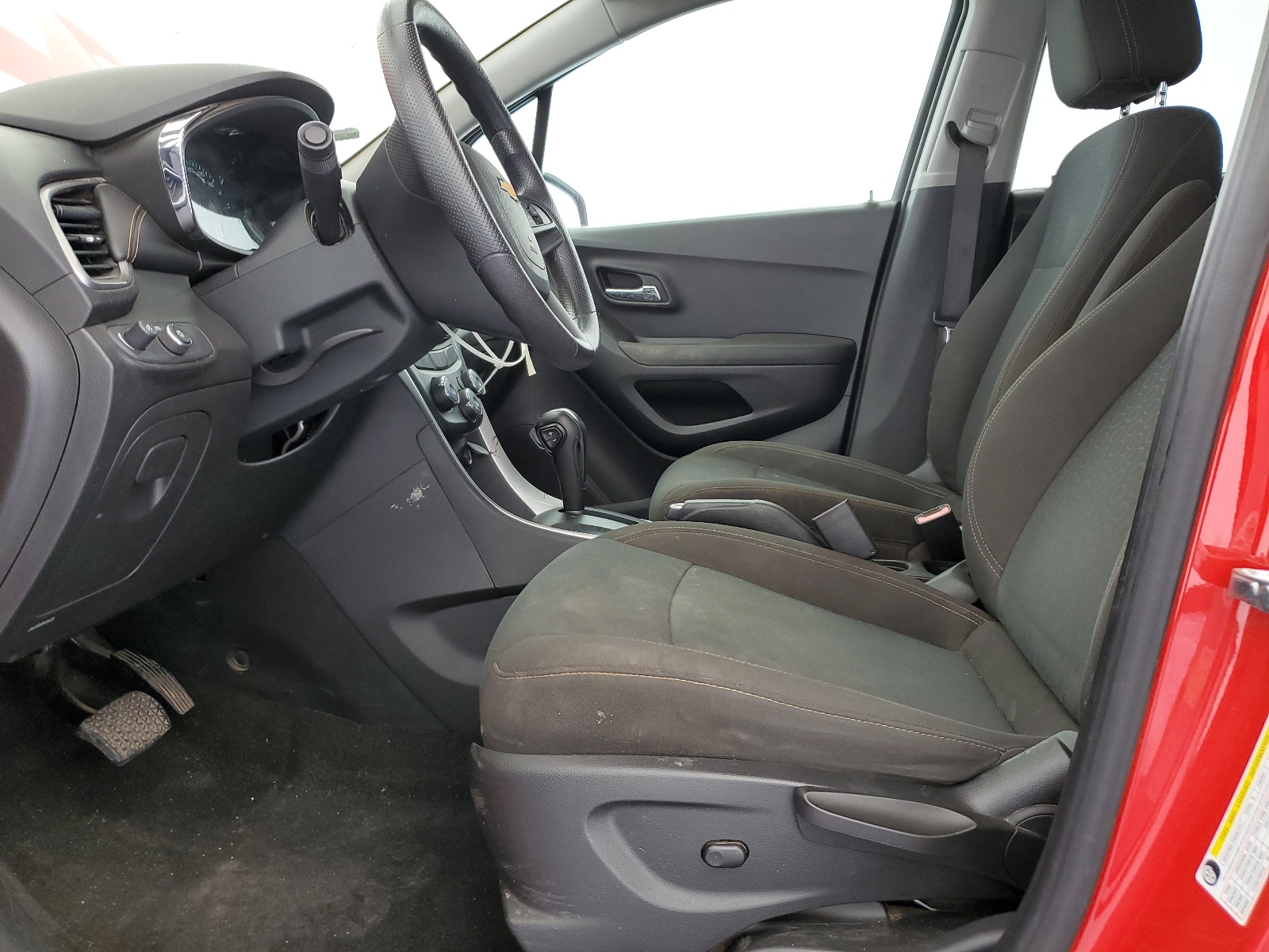 KL7CJKSB0LB351985 2020 Chevrolet Trax Ls