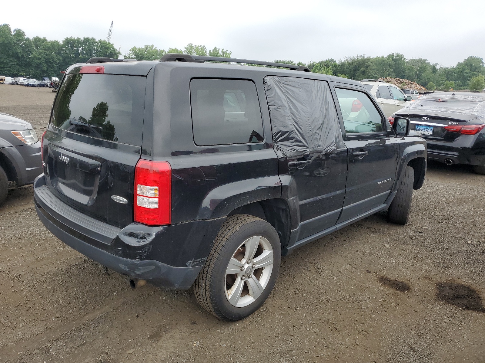 2012 Jeep Patriot Latitude vin: 1C4NJRFB6CD705950