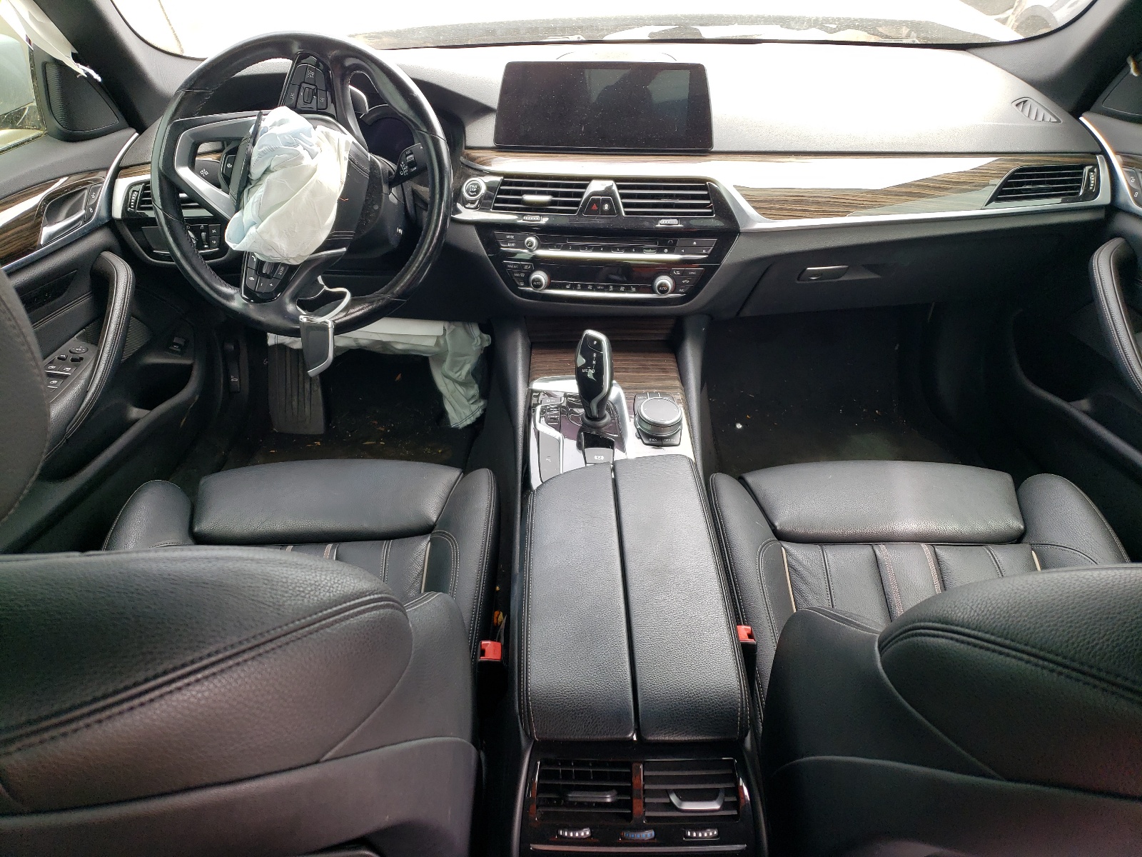 Фото: WBAJA7C56KG911829 - 8