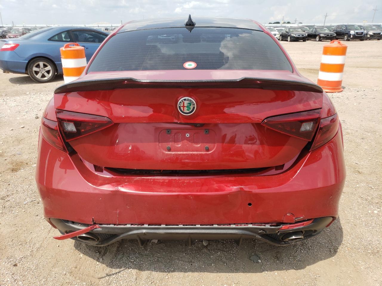 2017 Alfa Romeo Giulia Ti Q4 VIN: ZARFAEENXH7559332 Lot: 63855494