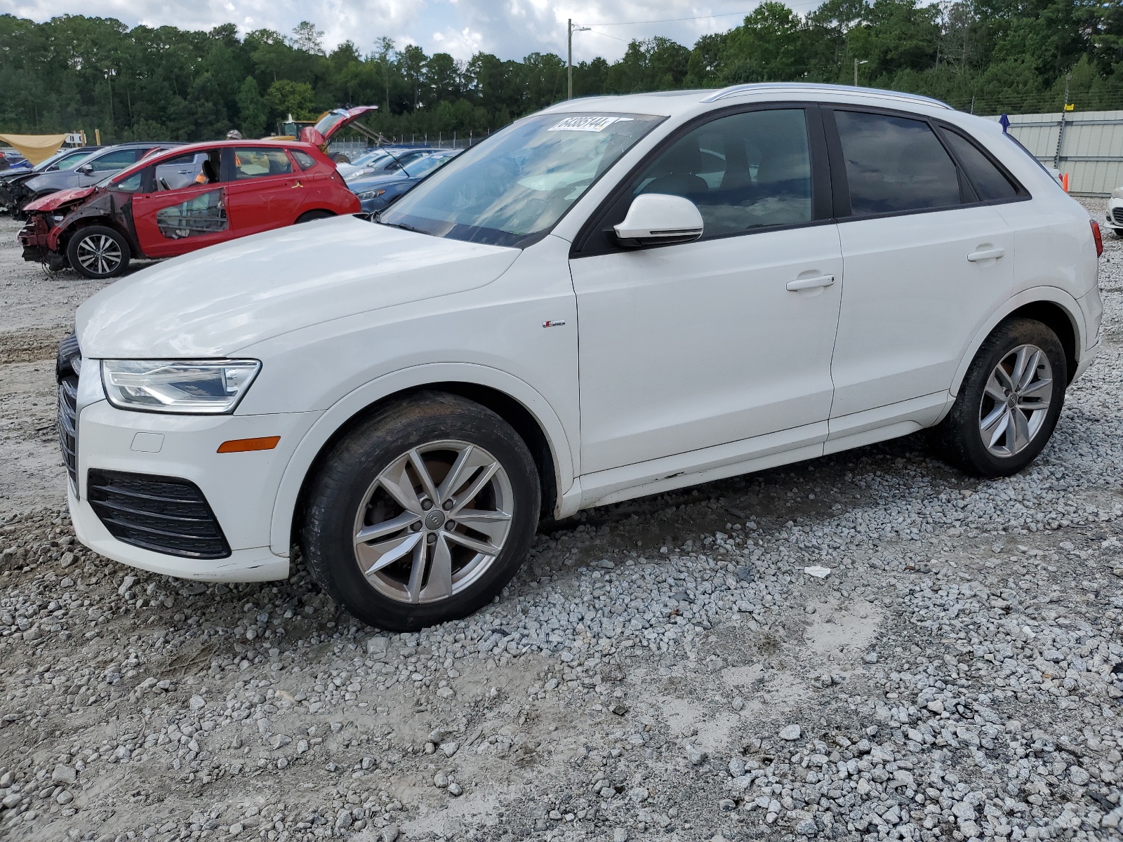 2018 Audi Q3 Premium vin: WA1BCCFS6JR030234