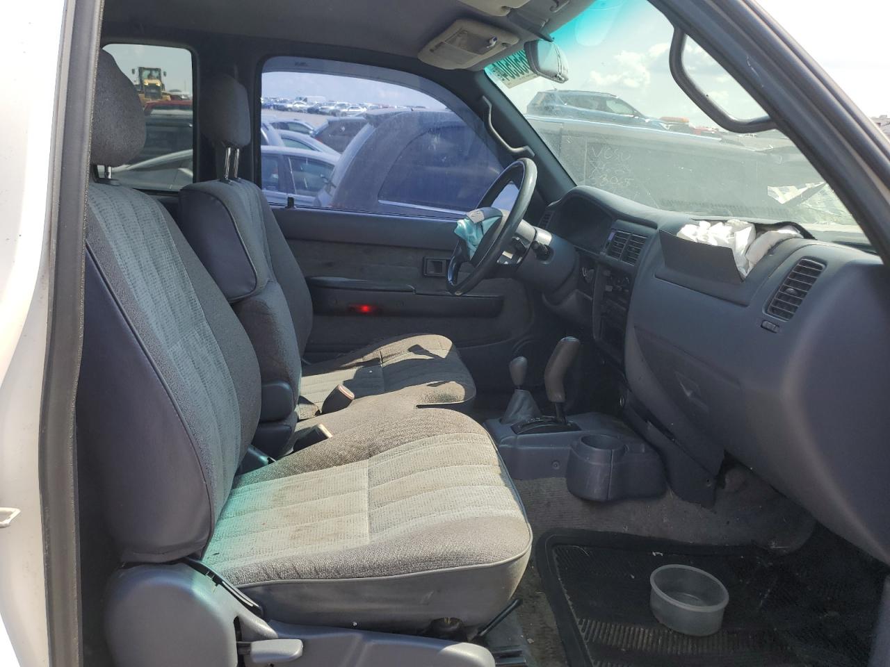 1999 Toyota Tacoma Xtracab VIN: 4TAWN72N2XZ406022 Lot: 62650504