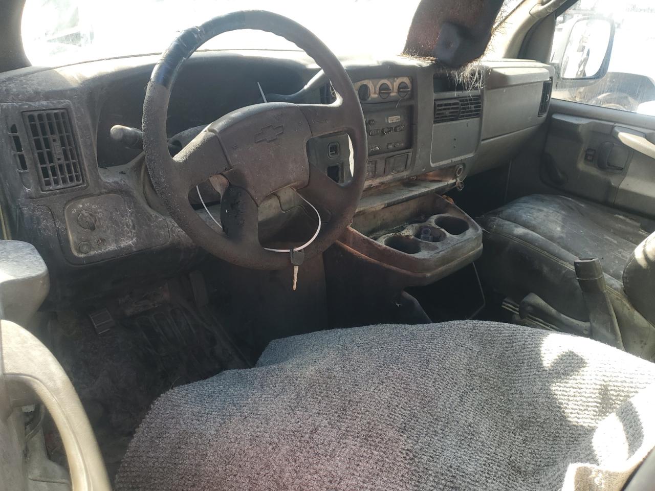 2006 Chevrolet Express G2500 VIN: 1GCGG29VX61136899 Lot: 61936334