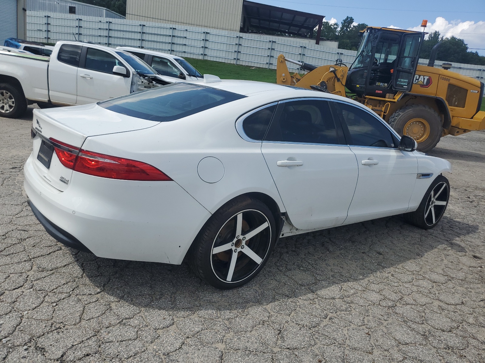 2017 Jaguar Xf Premium vin: SAJBJ4BN8HCY45129