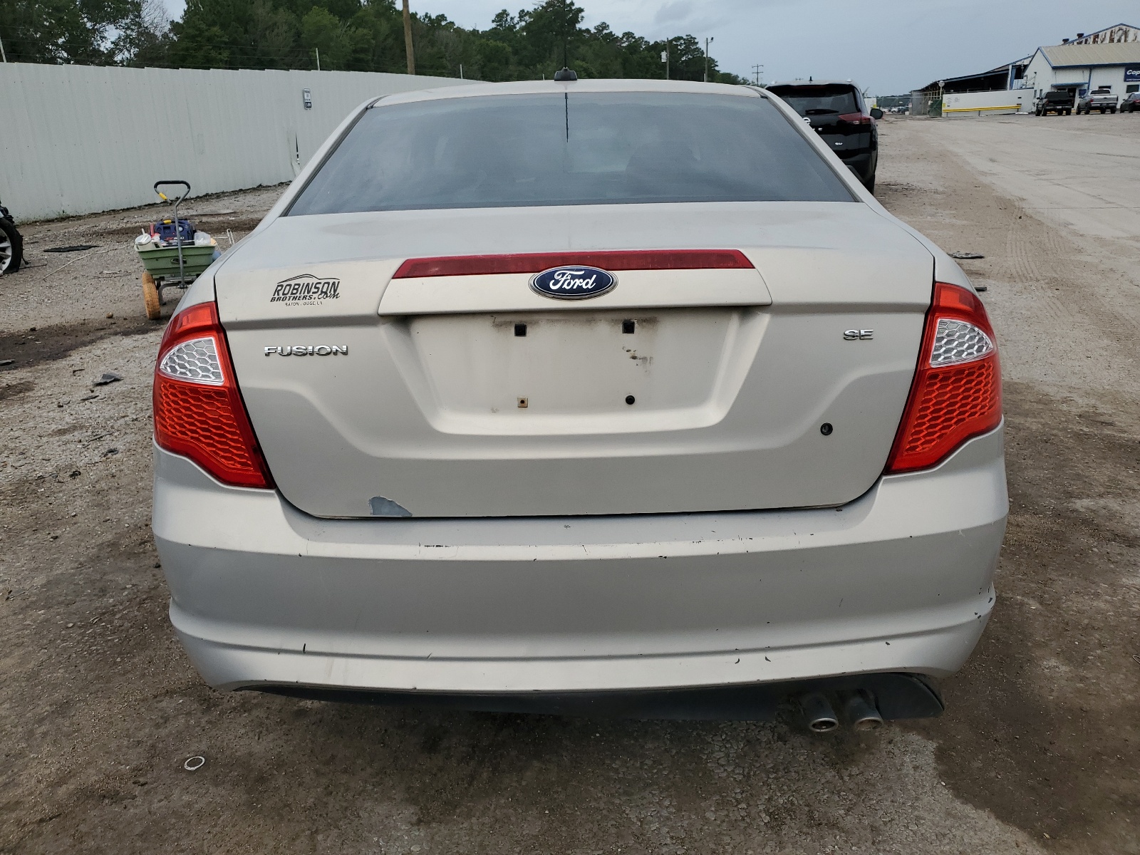 3FAHP0HA9AR408676 2010 Ford Fusion Se