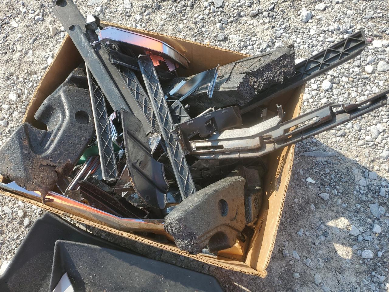 2018 Chevrolet Equinox Lt VIN: 3GNAXJEV7JS524306 Lot: 64005724