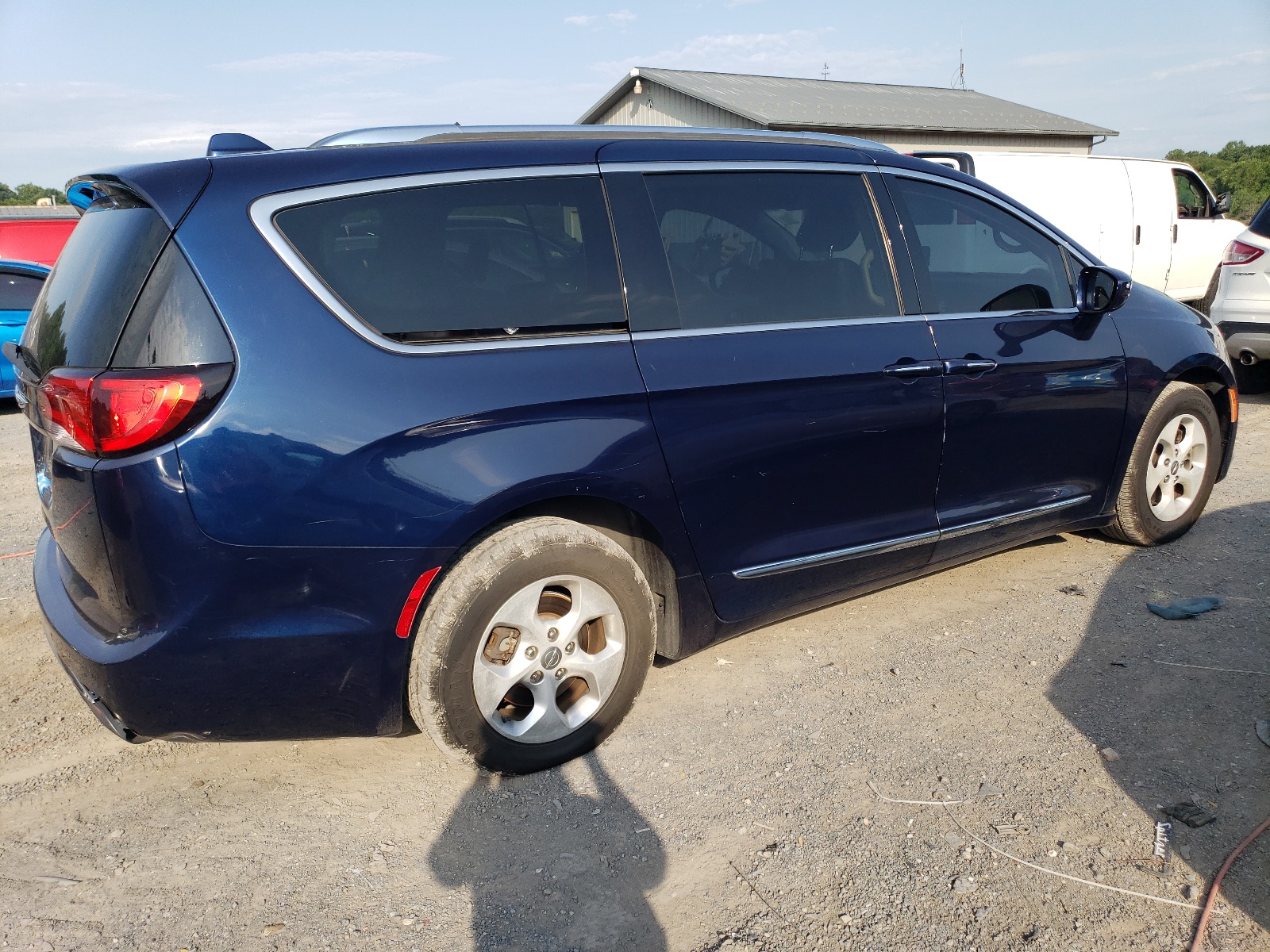 2017 Chrysler Pacifica Touring L Plus vin: 2C4RC1EG9HR528860