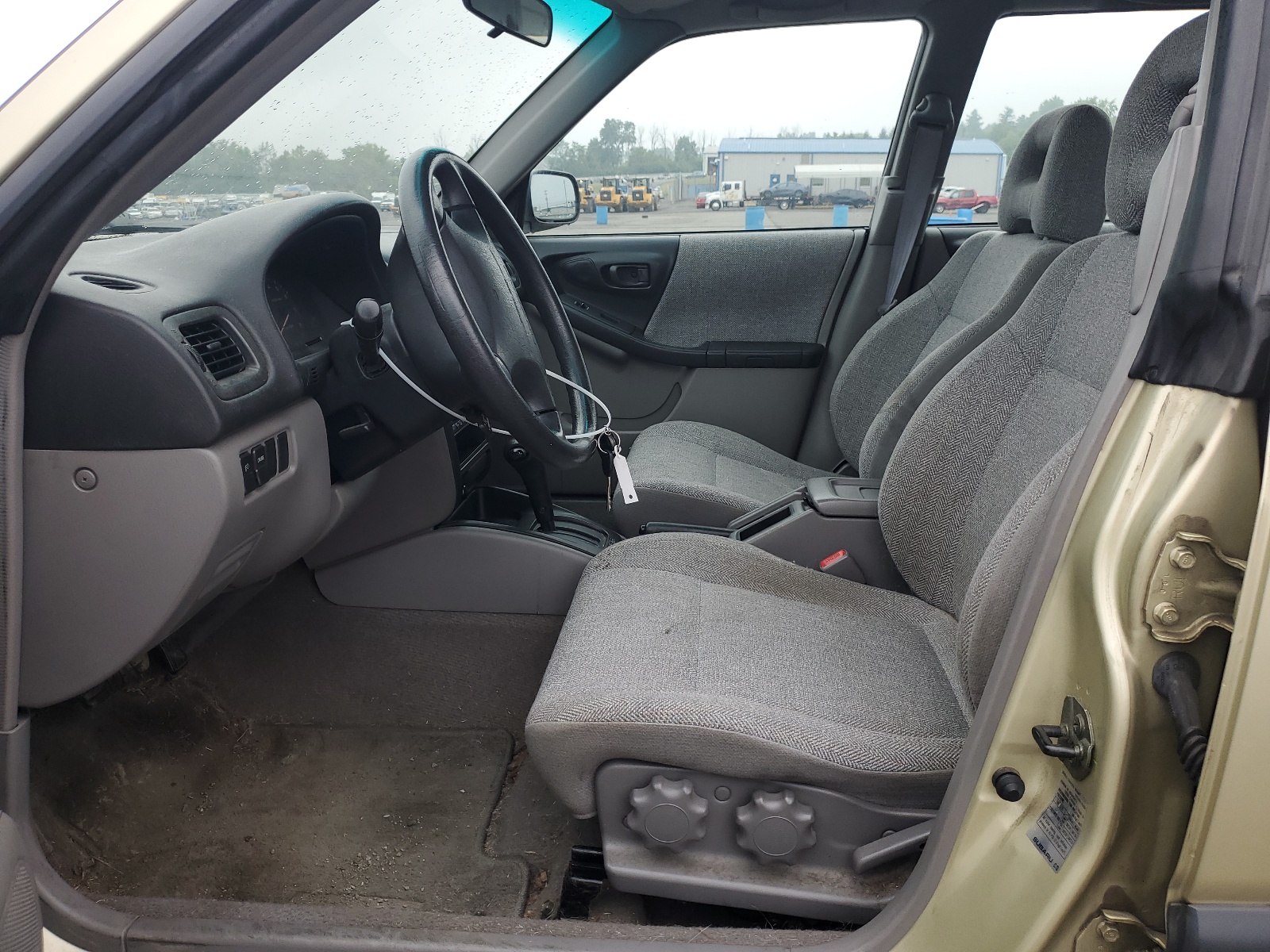 JF1SF63531H762443 2001 Subaru Forester L