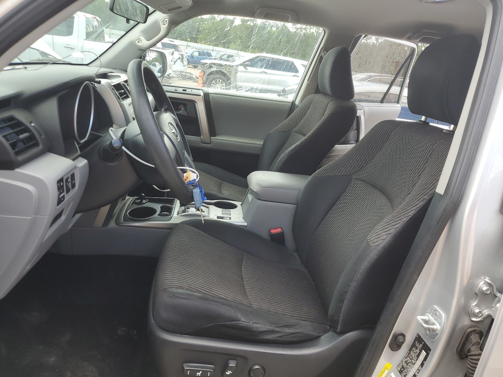 JTEZU5JR8B5025509 2011 Toyota 4Runner Sr5