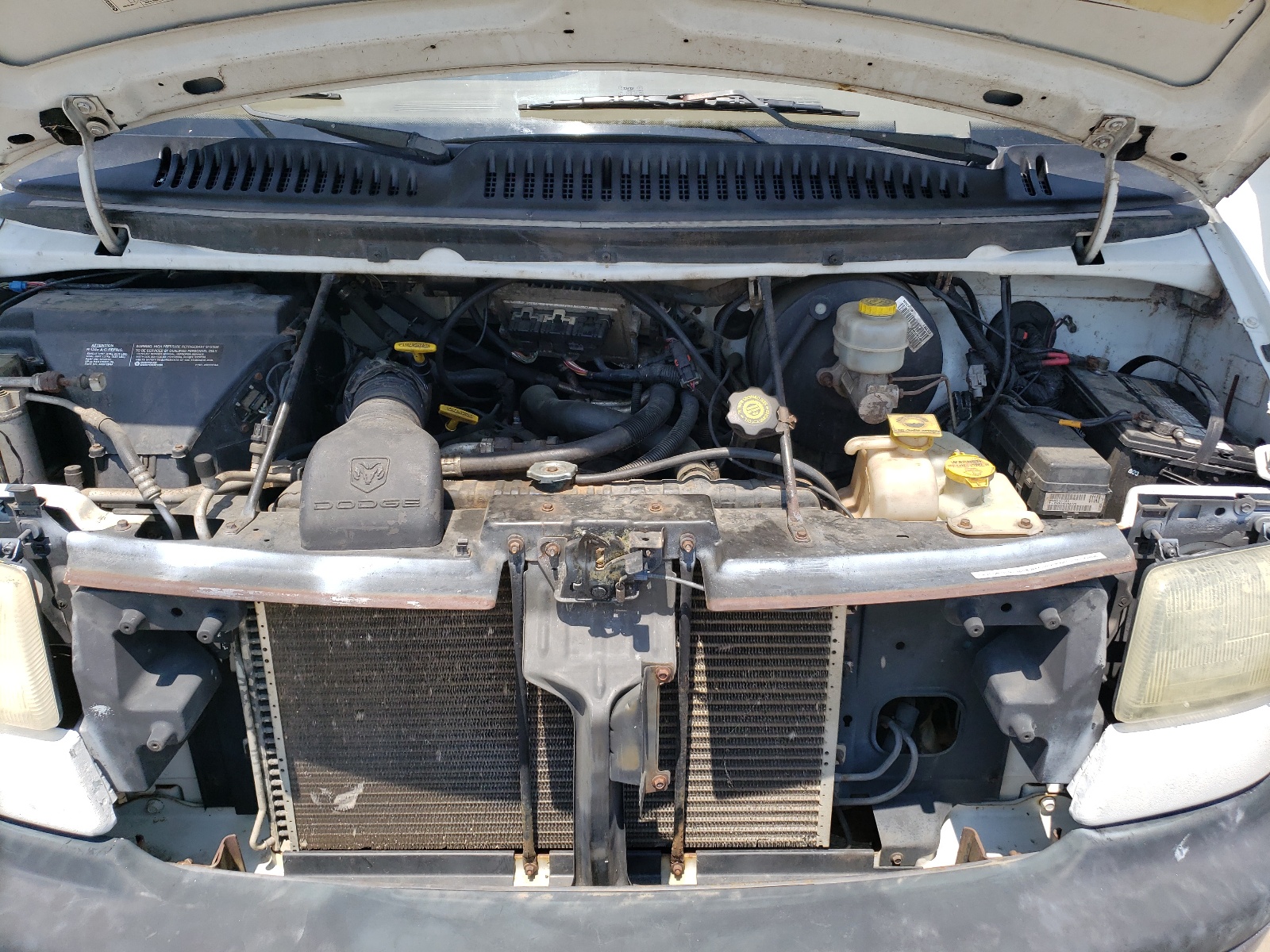 2B6HB11Y82K142576 2002 Dodge Ram Van B1500