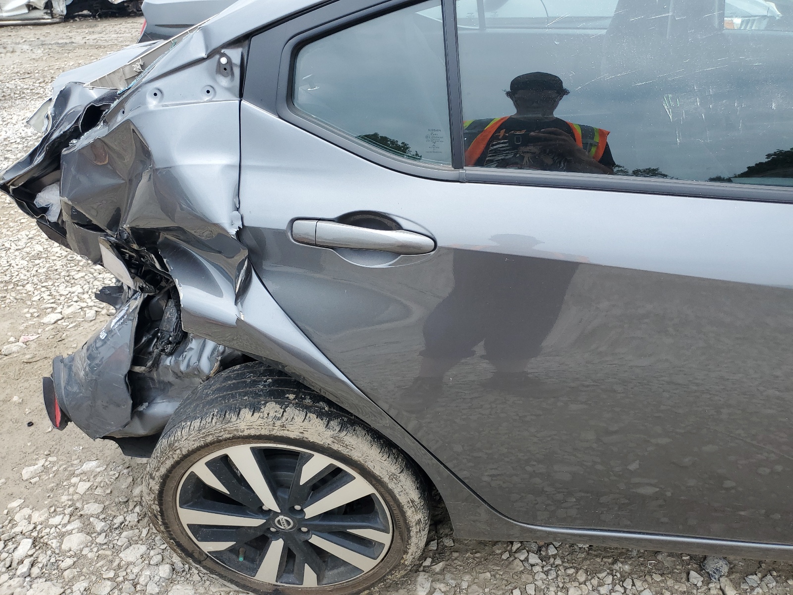 3N1CN8FV8NL823918 2022 Nissan Versa Sr