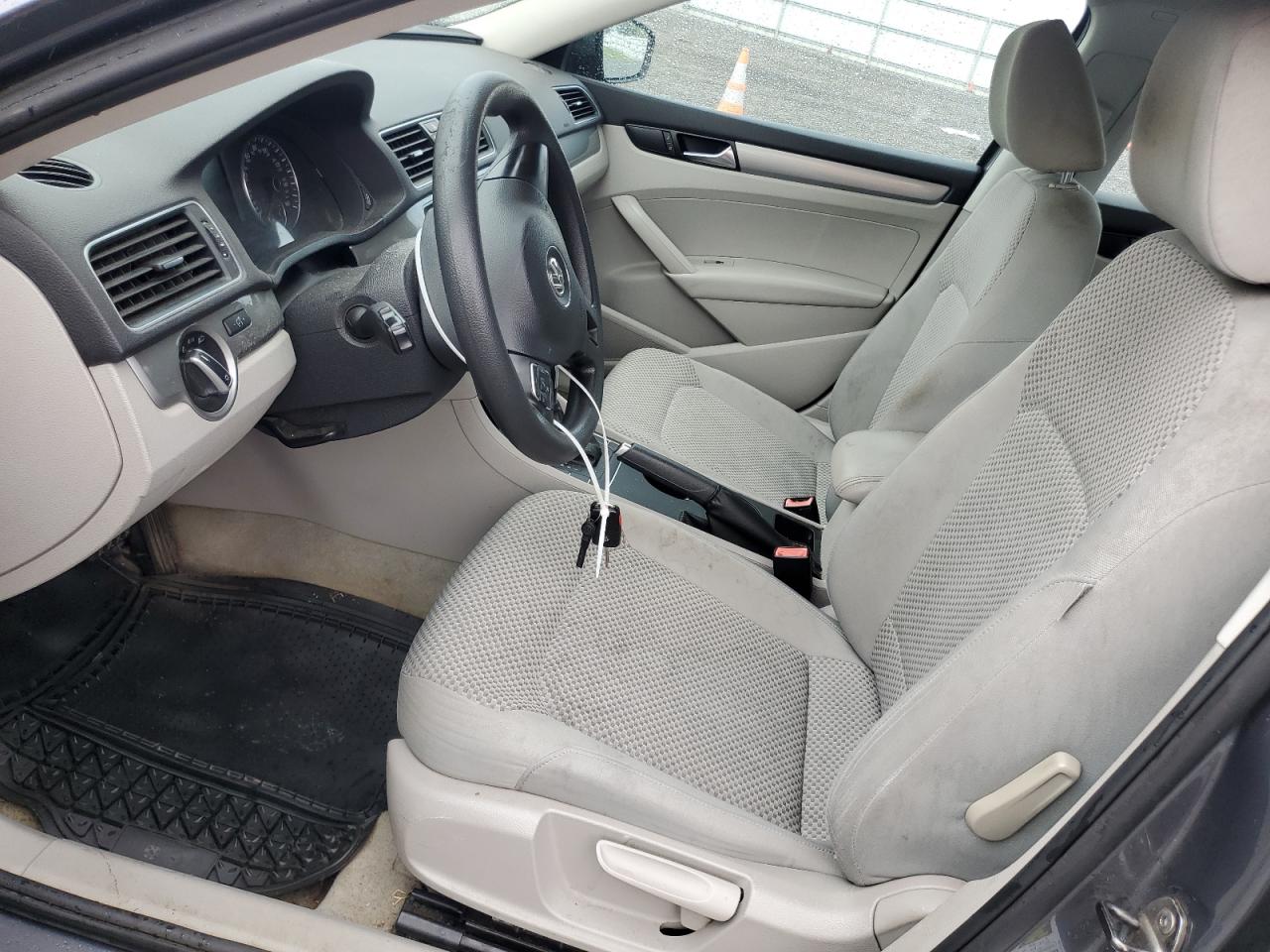 2013 Volkswagen Passat S VIN: 1VWAH7A39DC004421 Lot: 64146554