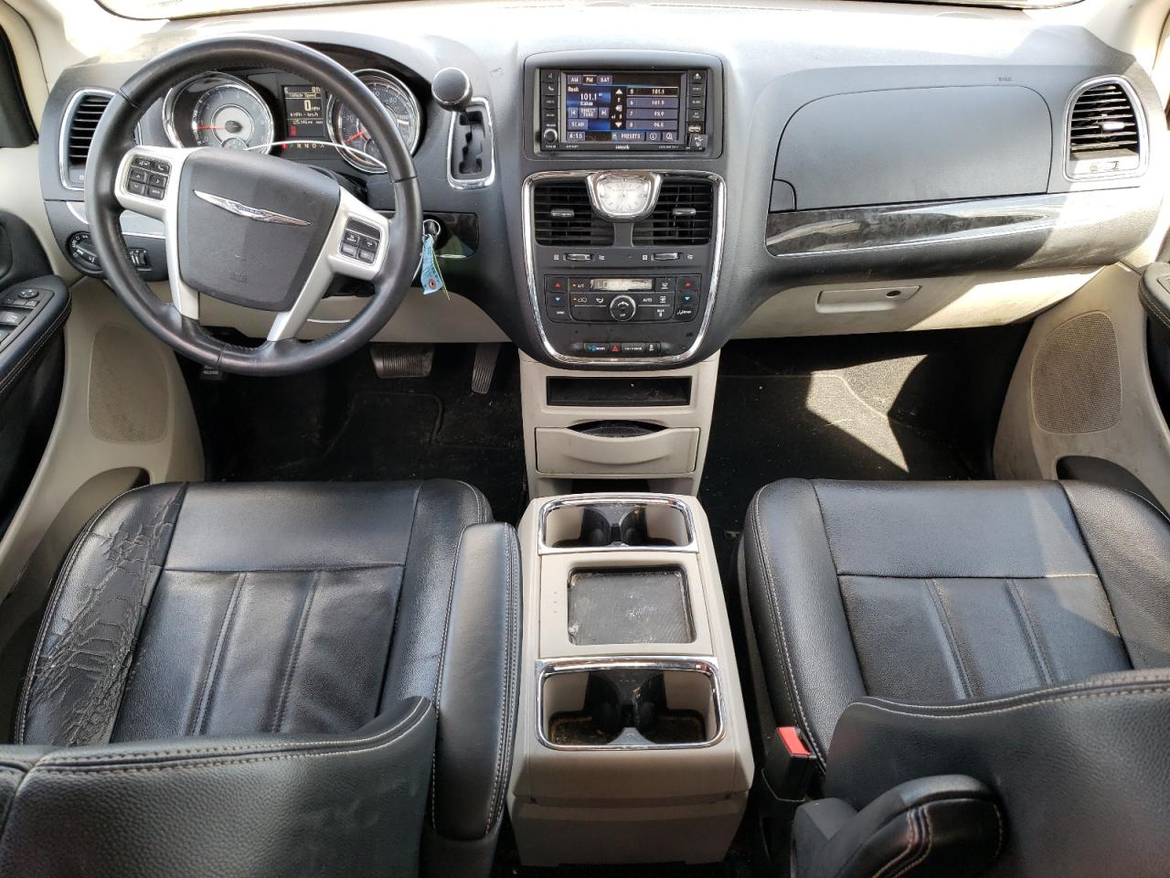 2016 Chrysler Town & Country Touring VIN: 2C4RC1BG3GR305779 Lot: 63243864