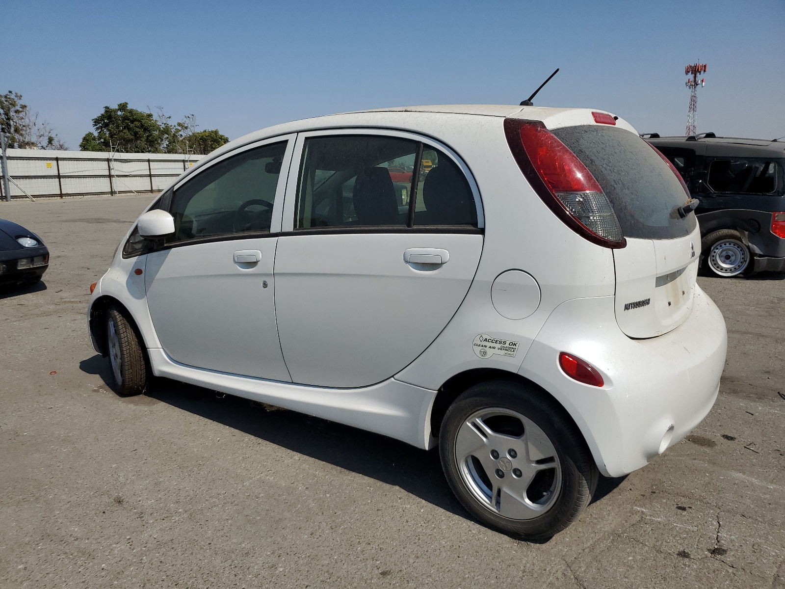 2012 Mitsubishi I Miev Es vin: JA3215H14CU010431