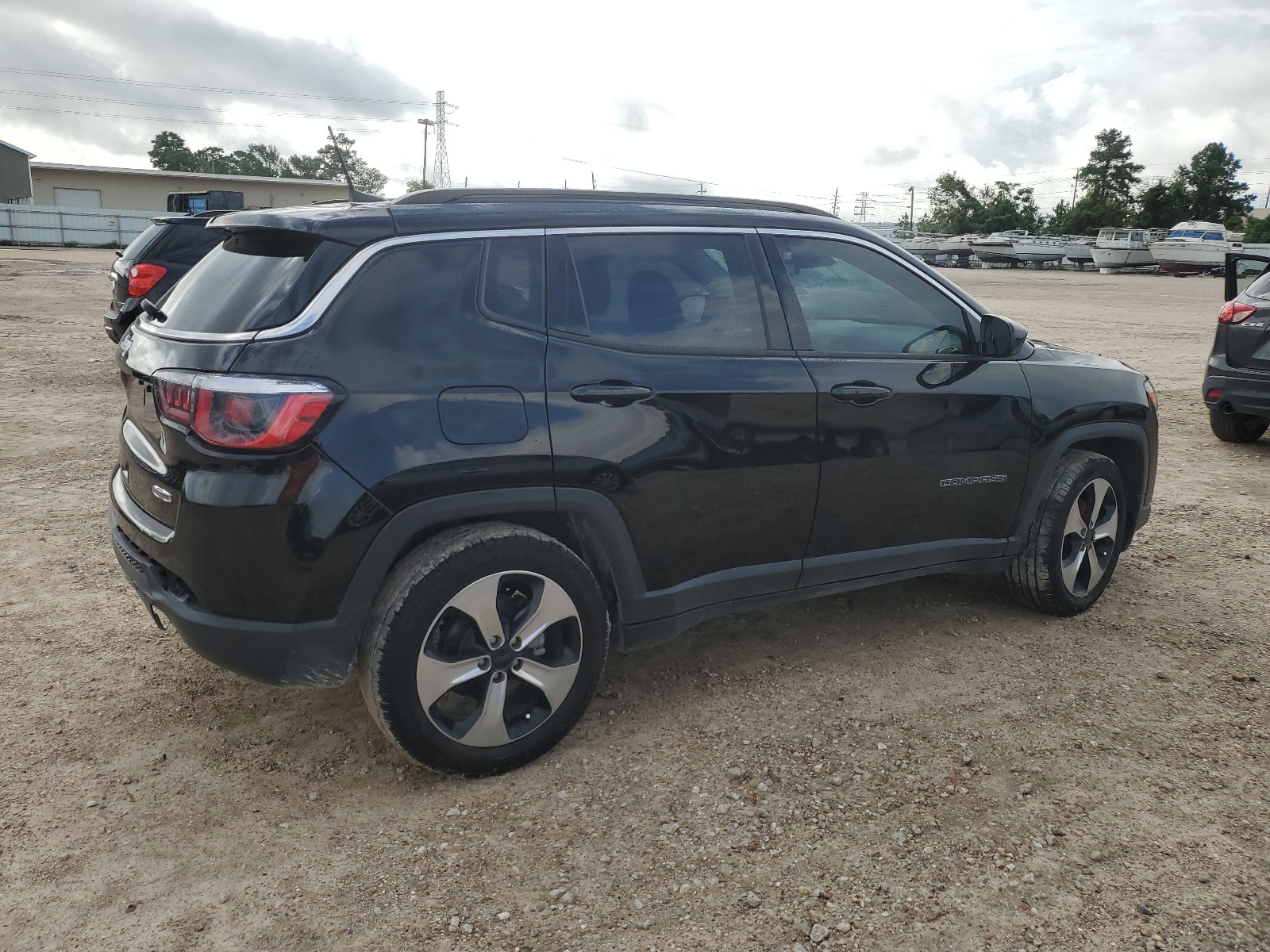 2020 Jeep Compass Latitude vin: 3C4NJCBB2LT136088