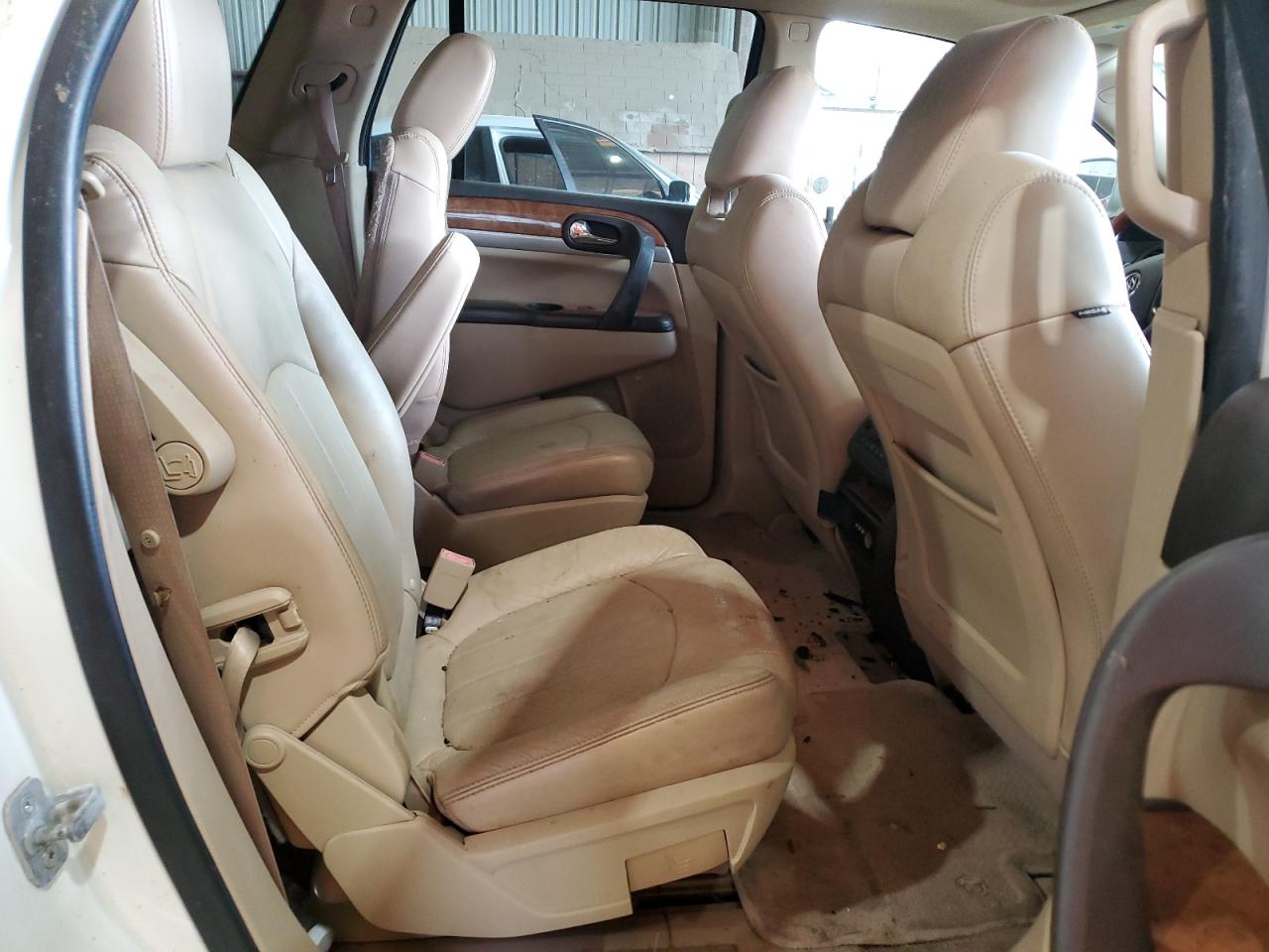 2011 Buick Enclave - Image 11