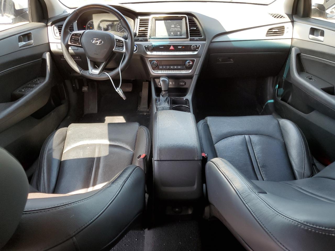 2018 Hyundai Sonata Sport VIN: 5NPE34AF5JH721734 Lot: 64904004