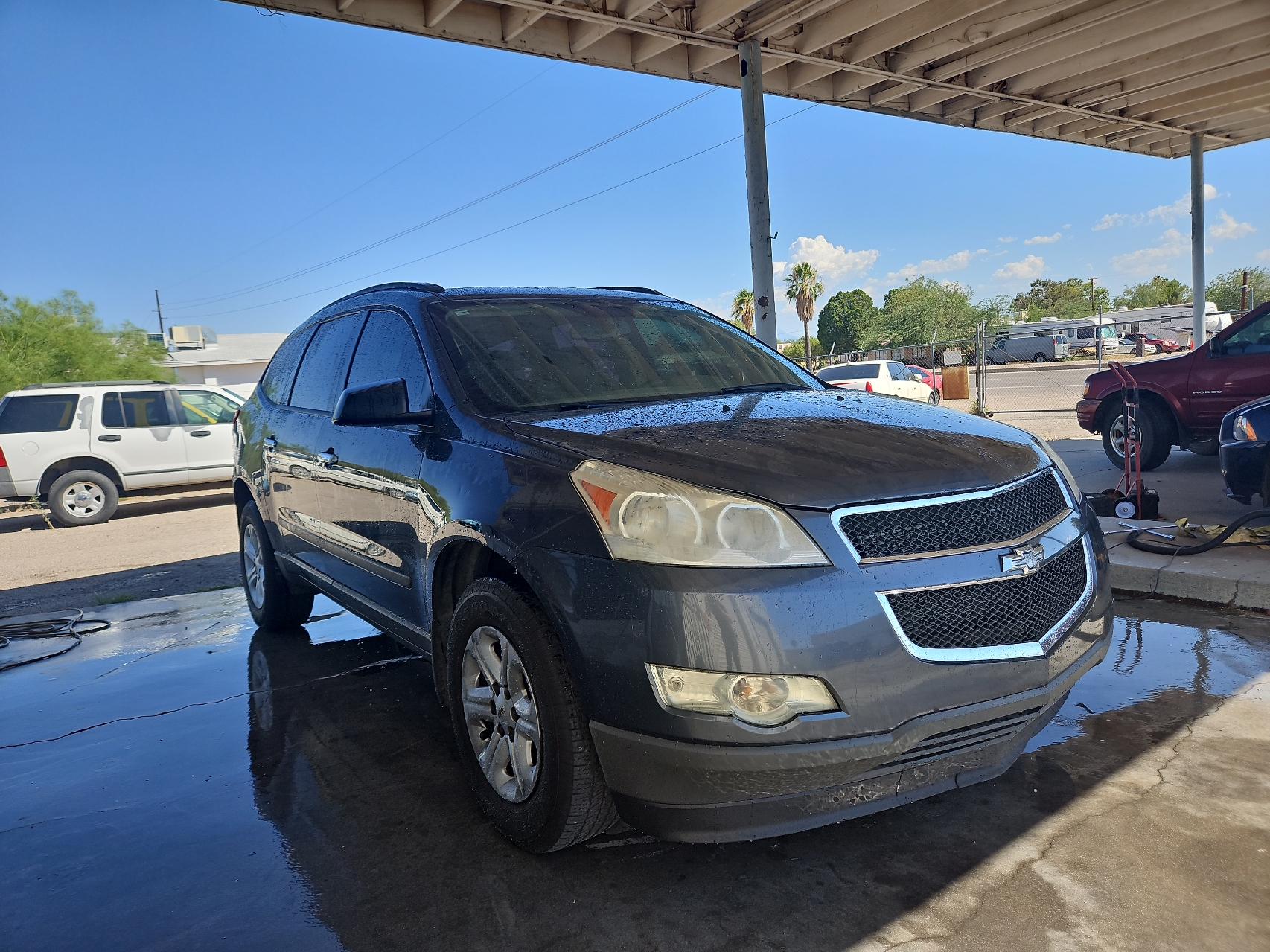 2012 Chevrolet Traverse Ls vin: 1GNKREED2CJ399247