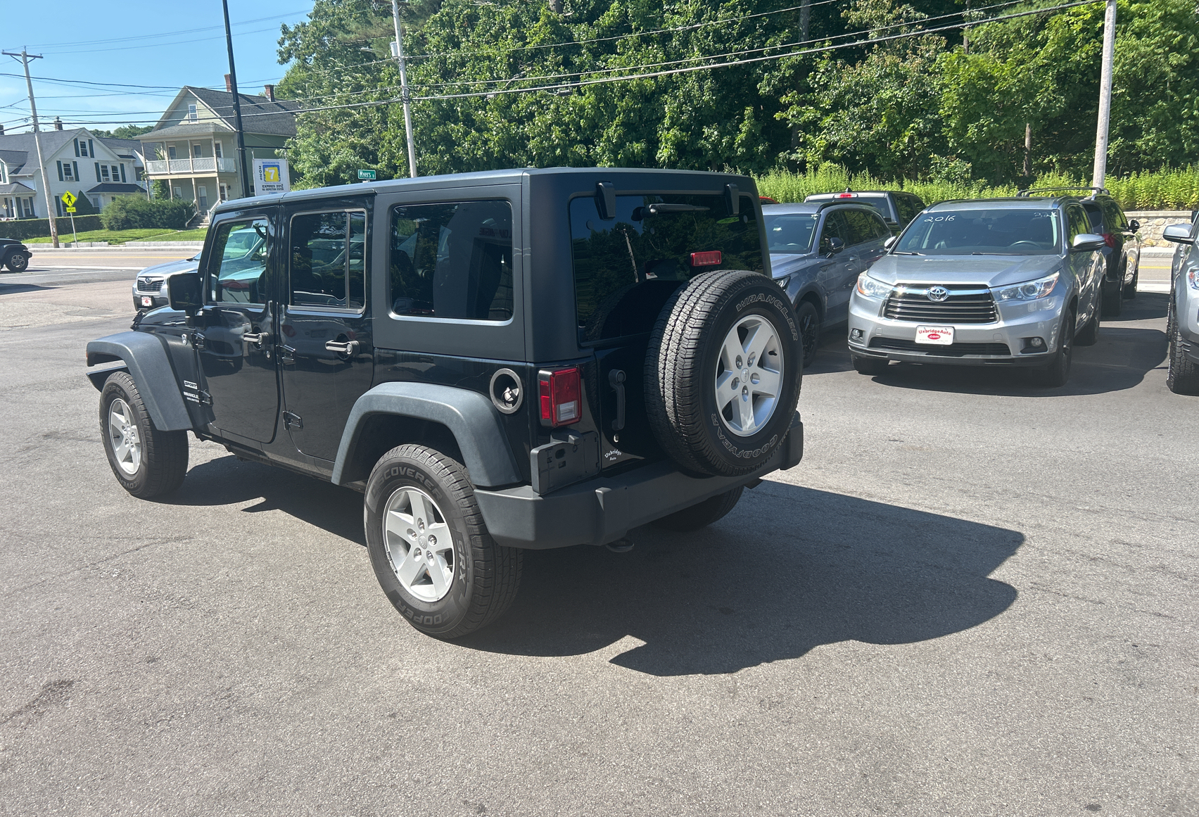 2015 Jeep Wrangler Unlimited Sport vin: 1C4BJWDG3FL518501