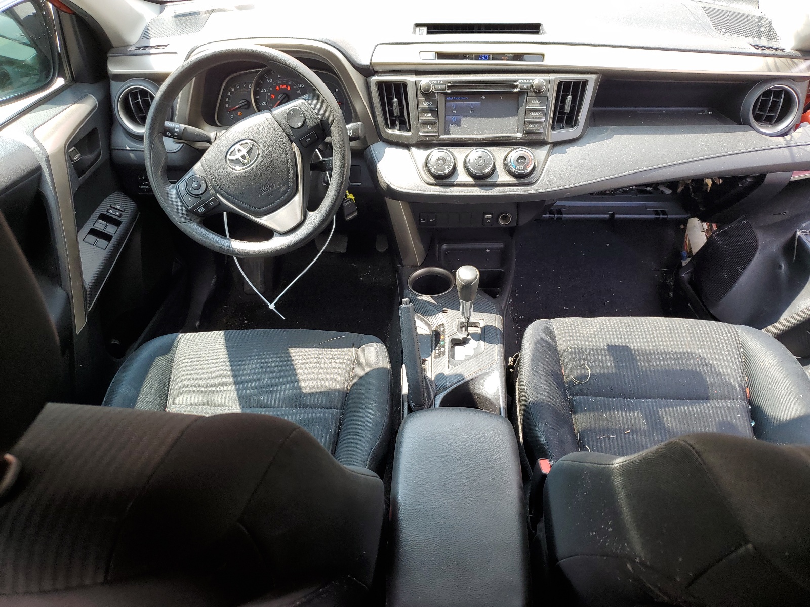 2T3BFREV3FW330901 2015 Toyota Rav4 Le