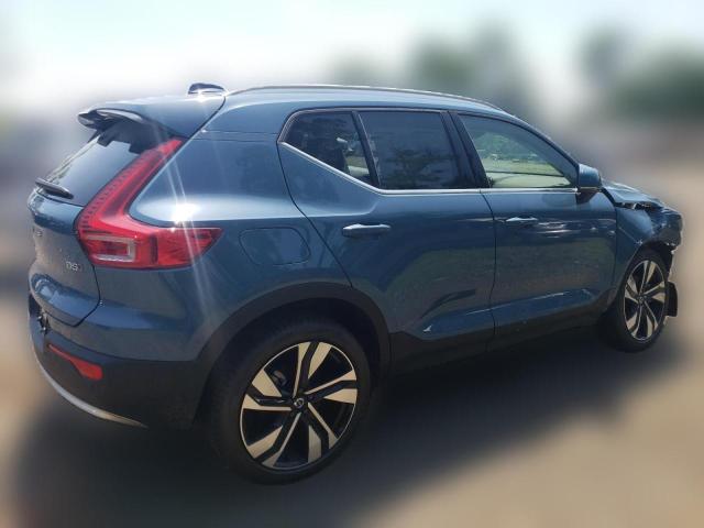  VOLVO XC40 ULTIM 2024 Синий