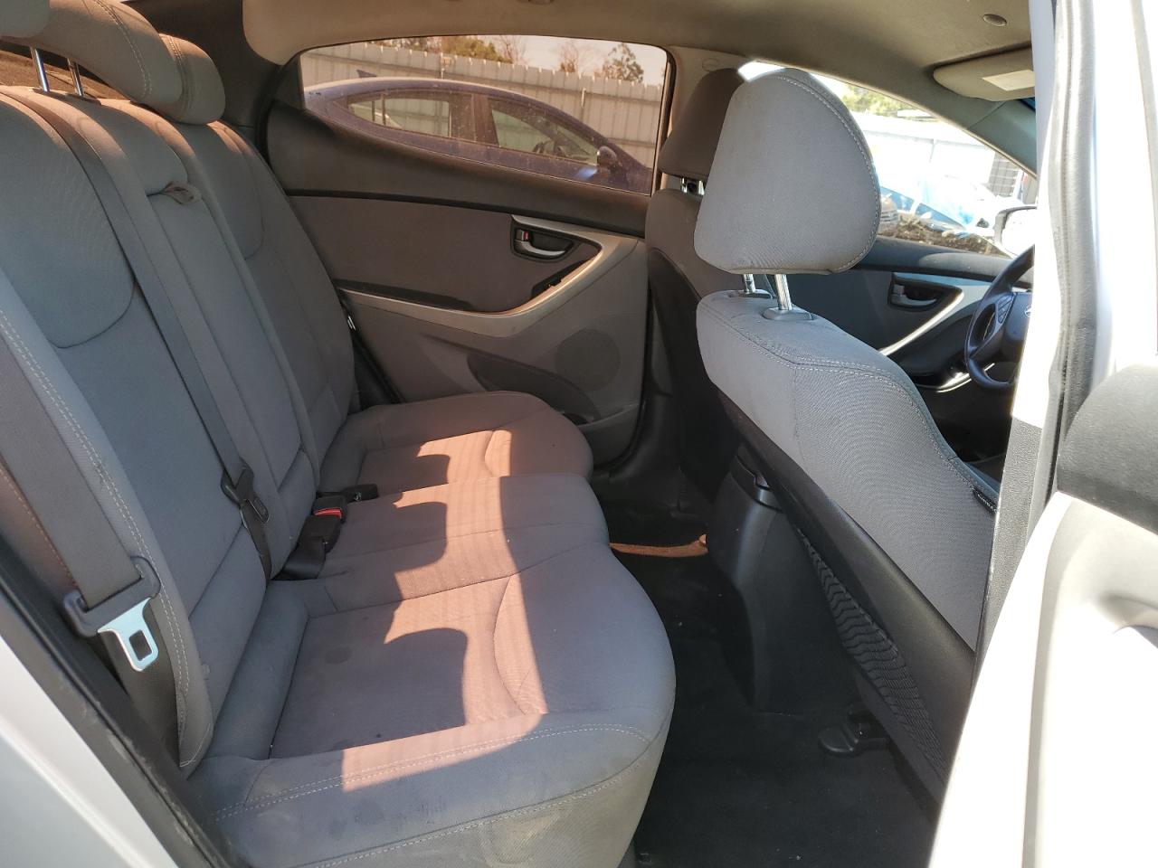 2015 Hyundai Elantra Se VIN: KMHDH4AEXFU262228 Lot: 62112704