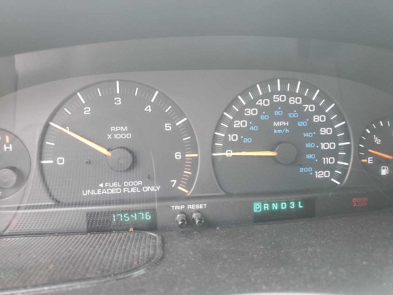 1999 Dodge Grand Caravan Se VIN: 1B4GP44R9XB831924 Lot: 63927224