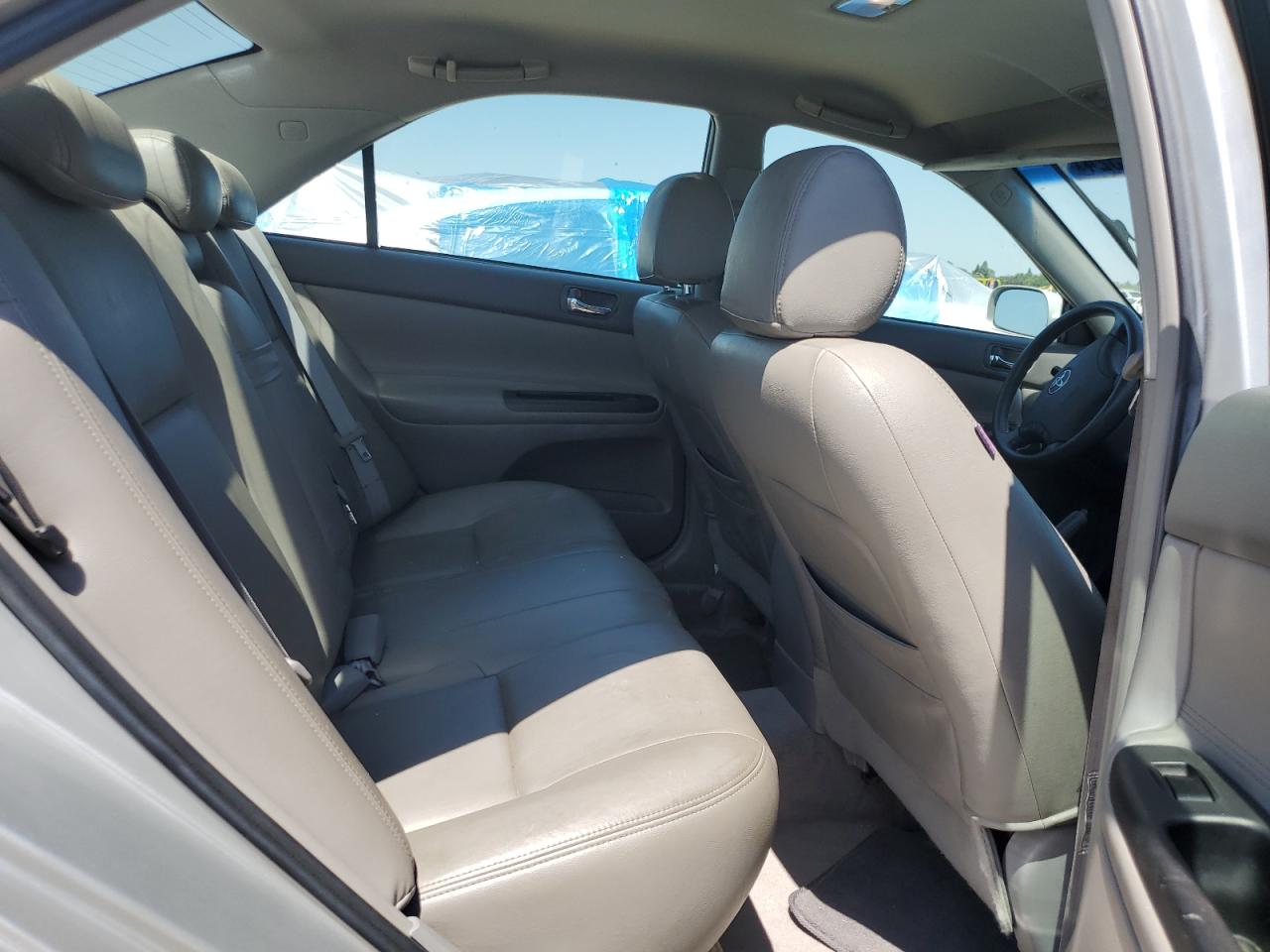 2005 Toyota Camry Le VIN: 4T1BF30KX5U099786 Lot: 62042324