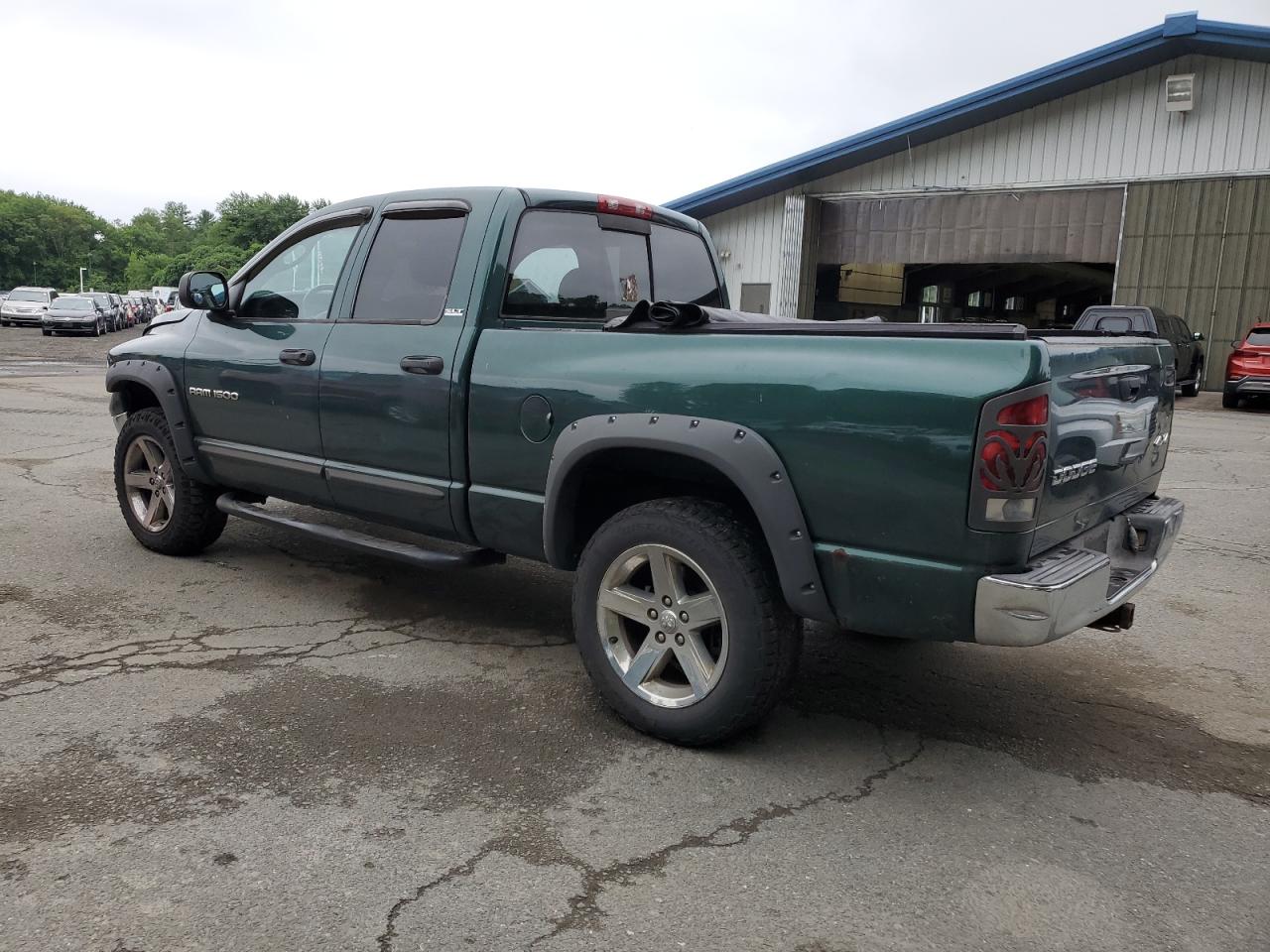 2002 Dodge Ram 1500 VIN: 1D7HU18Z22S560308 Lot: 64020174