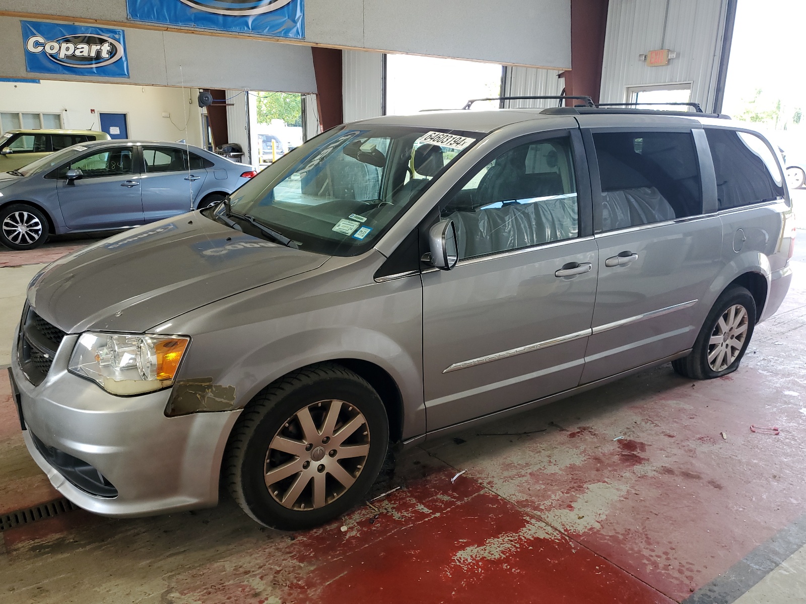 2014 Chrysler Town & Country Touring vin: 2C4RC1BG4ER208328