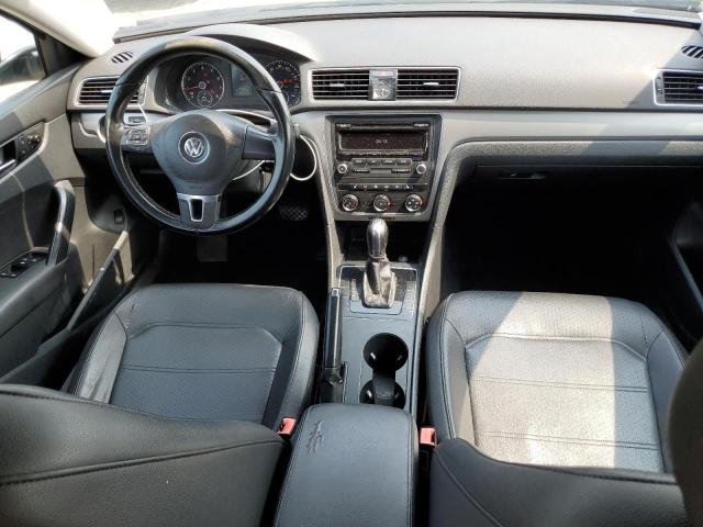 Седани VOLKSWAGEN PASSAT 2014 Білий