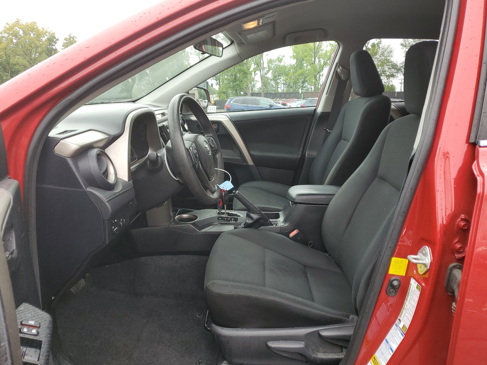 2T3BFREV1FW247175 2015 Toyota Rav4 Le