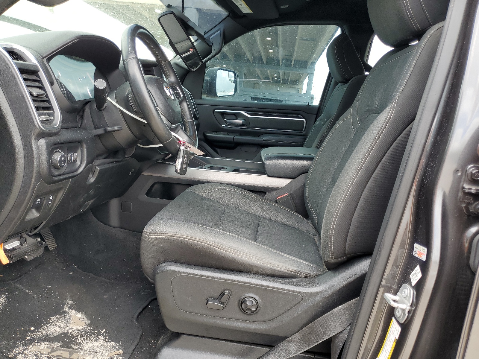 1C6RREFT3KN684647 2019 Ram 1500 Big Horn/Lone Star