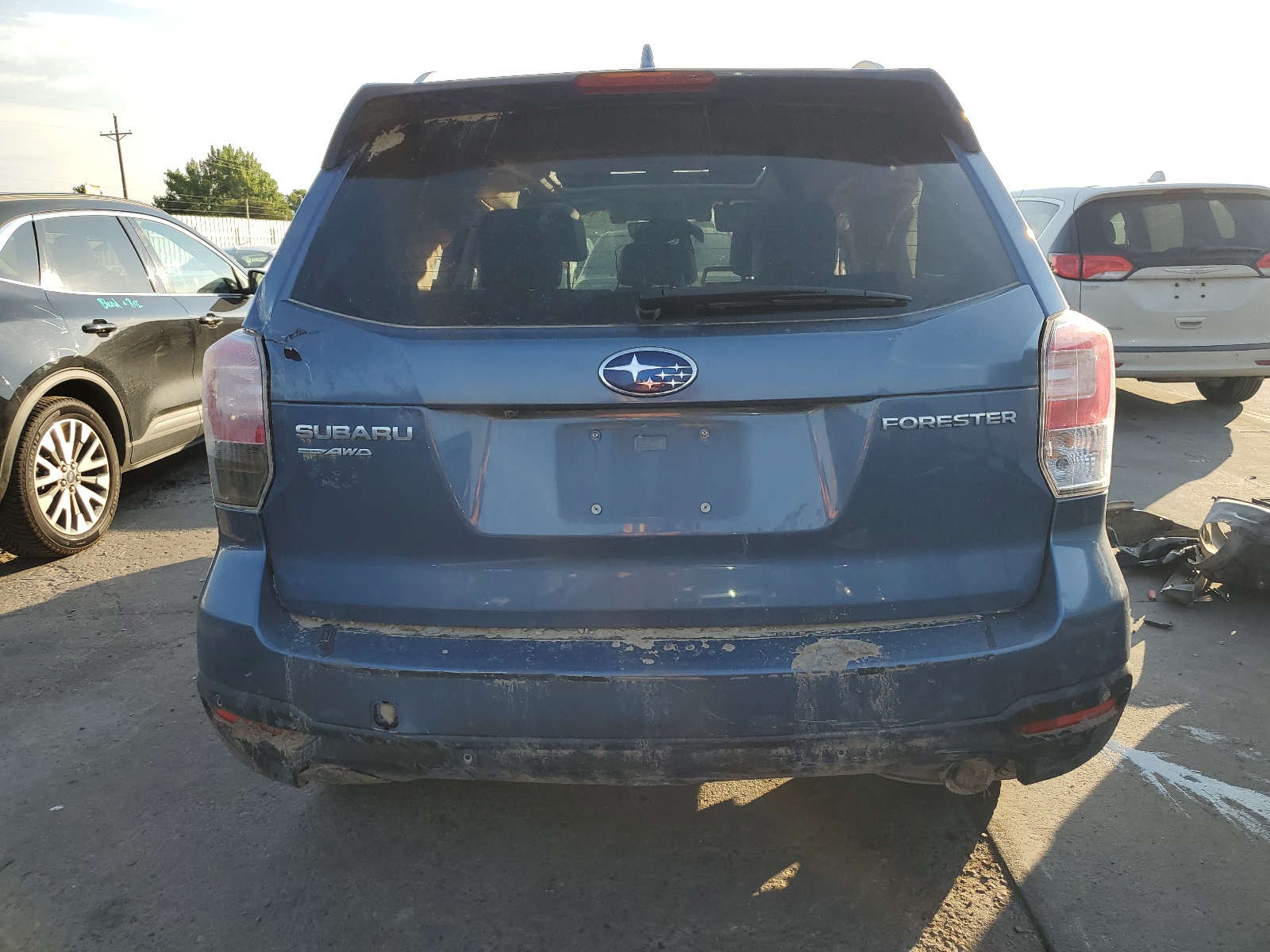 JF2SJAWC0JH530244 2018 Subaru Forester 2.5I Touring