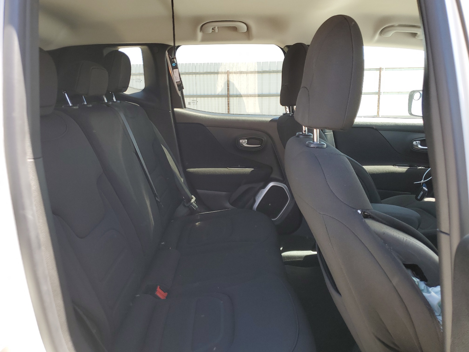 ZACCJABB8JPH11634 2018 Jeep Renegade Latitude