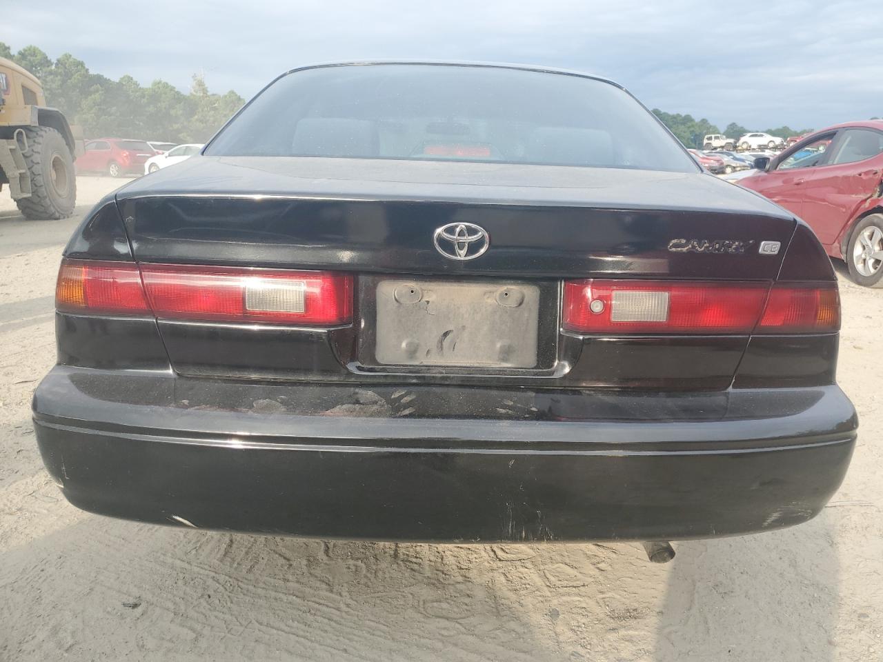 1999 Toyota Camry Ce VIN: 4T1BG22K7XU614623 Lot: 64387574