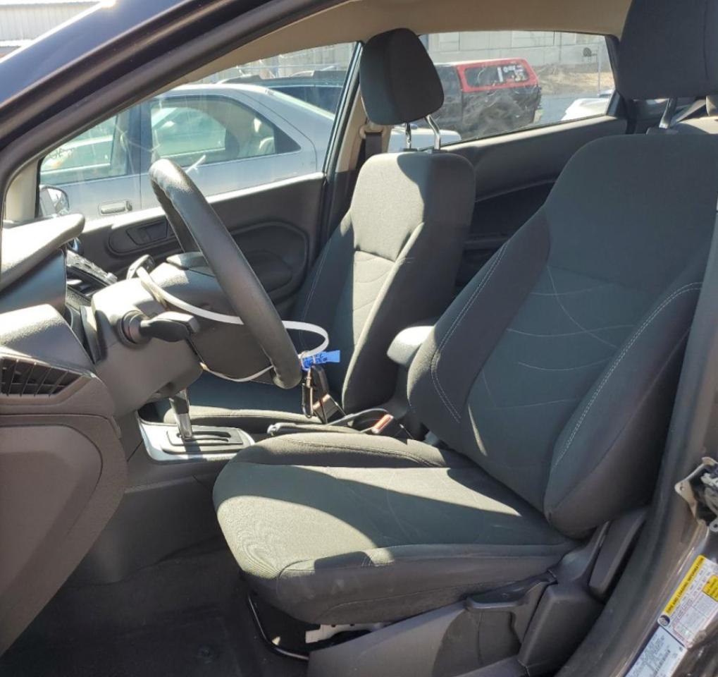 3FADP4BJ8JM123768 2018 Ford Fiesta Se