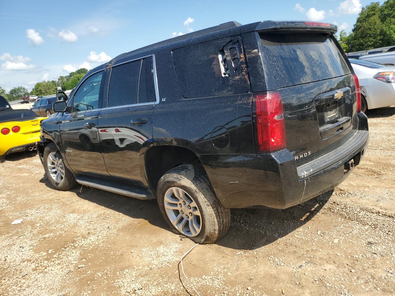 1GNSCBKC1KR332473 2019 CHEVROLET TAHOE - Image 2