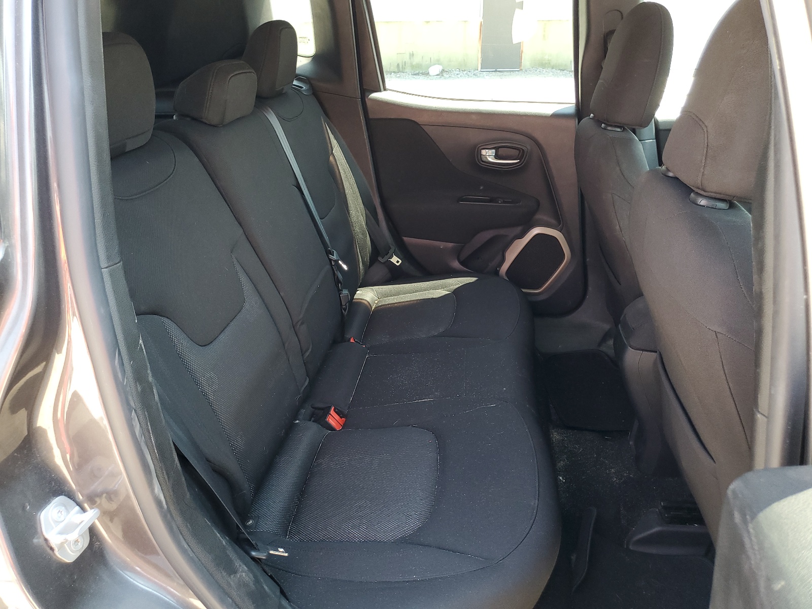 ZACCJABT6GPD09595 2016 Jeep Renegade Latitude