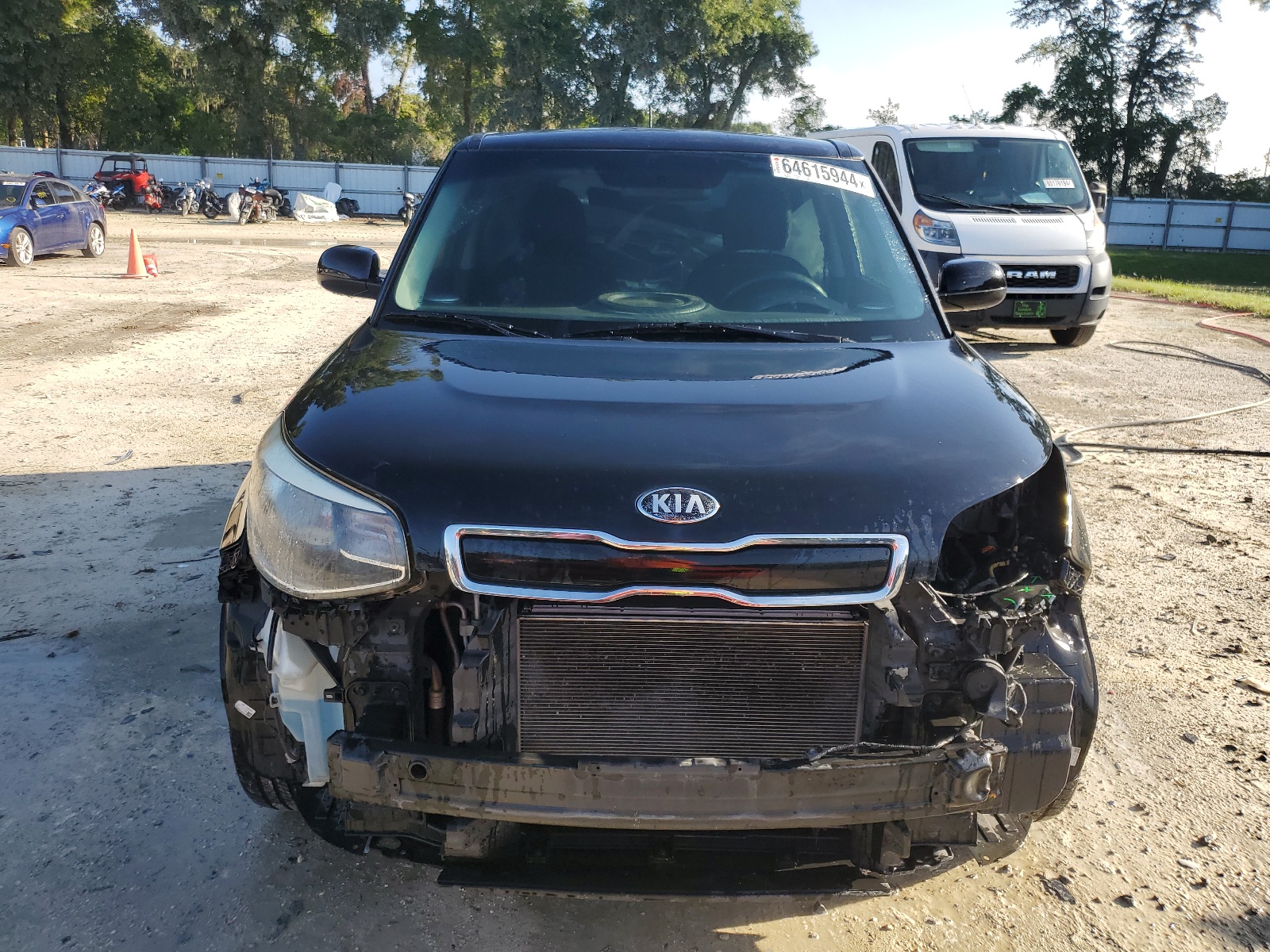 KNDJP3A53F7222852 2015 Kia Soul +