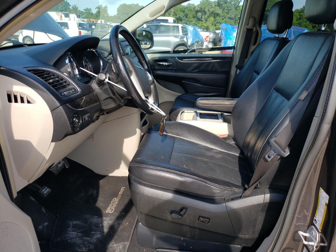 2015 Chrysler Town & Country Touring VIN: 2C4RC1BG4FR661351 Lot: 65422594