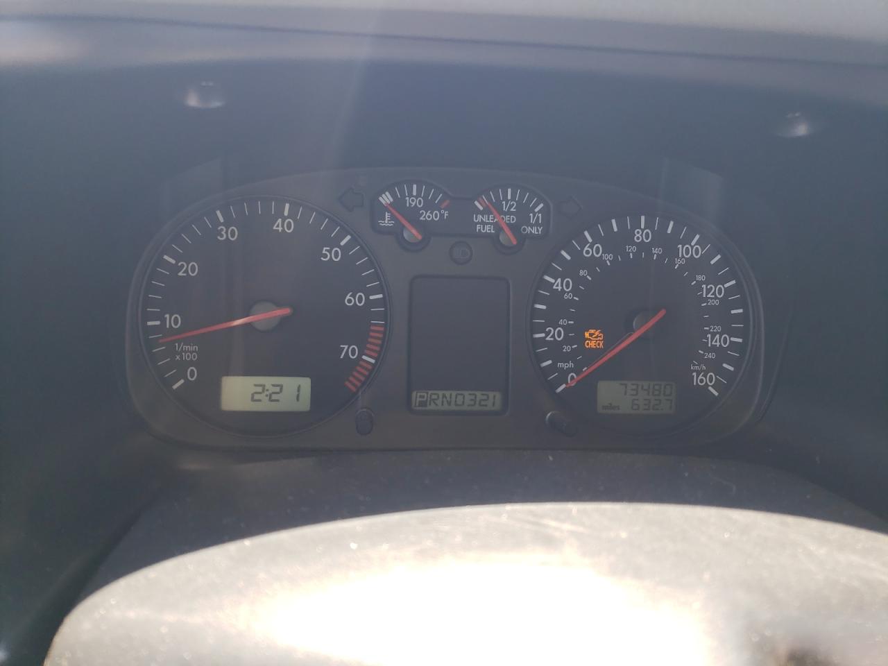 2001 Volkswagen Eurovan VIN: WV3AB470X1H125888 Lot: 63063094