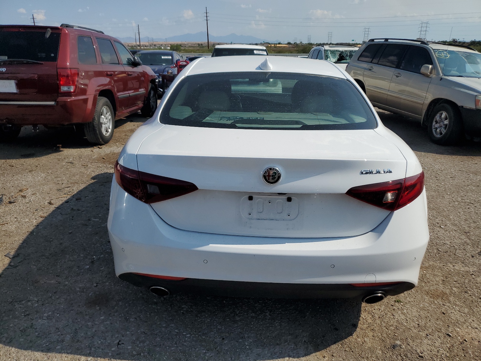 ZARFAECN2H7538848 2017 Alfa Romeo Giulia Ti