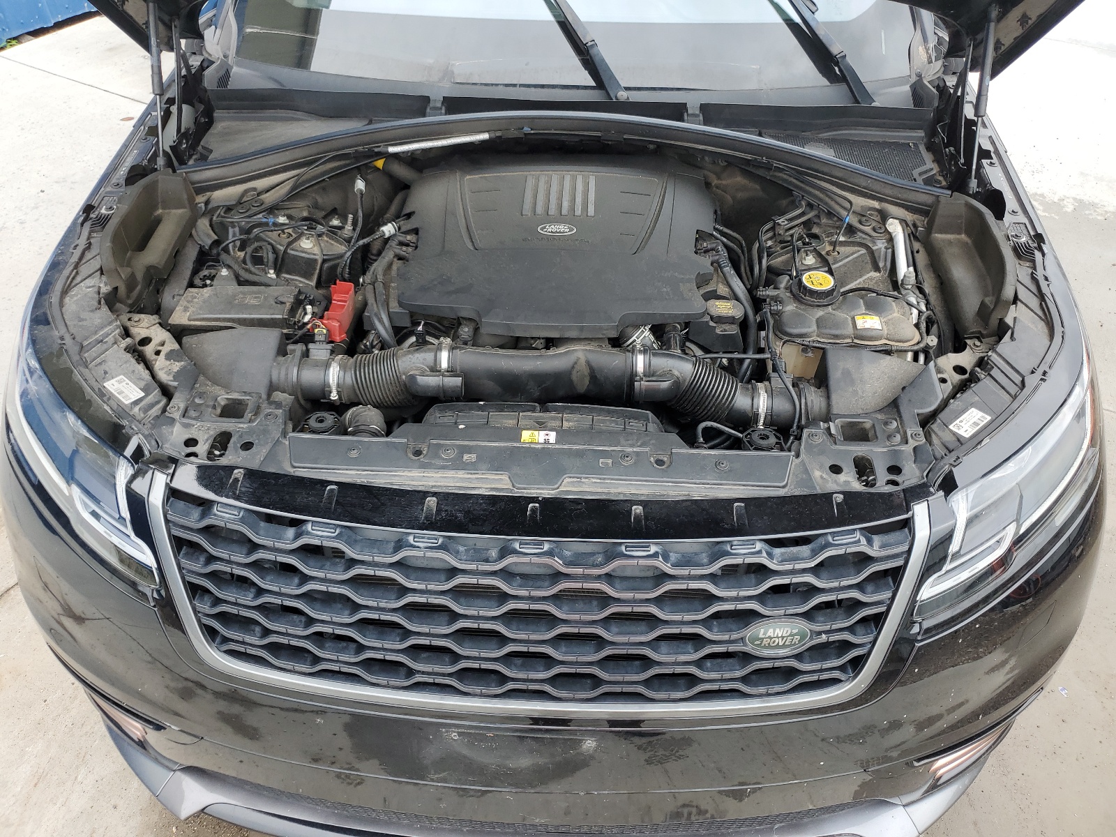 SALYL2RV8JA758225 2018 Land Rover Range Rover Velar R-Dynamic Se