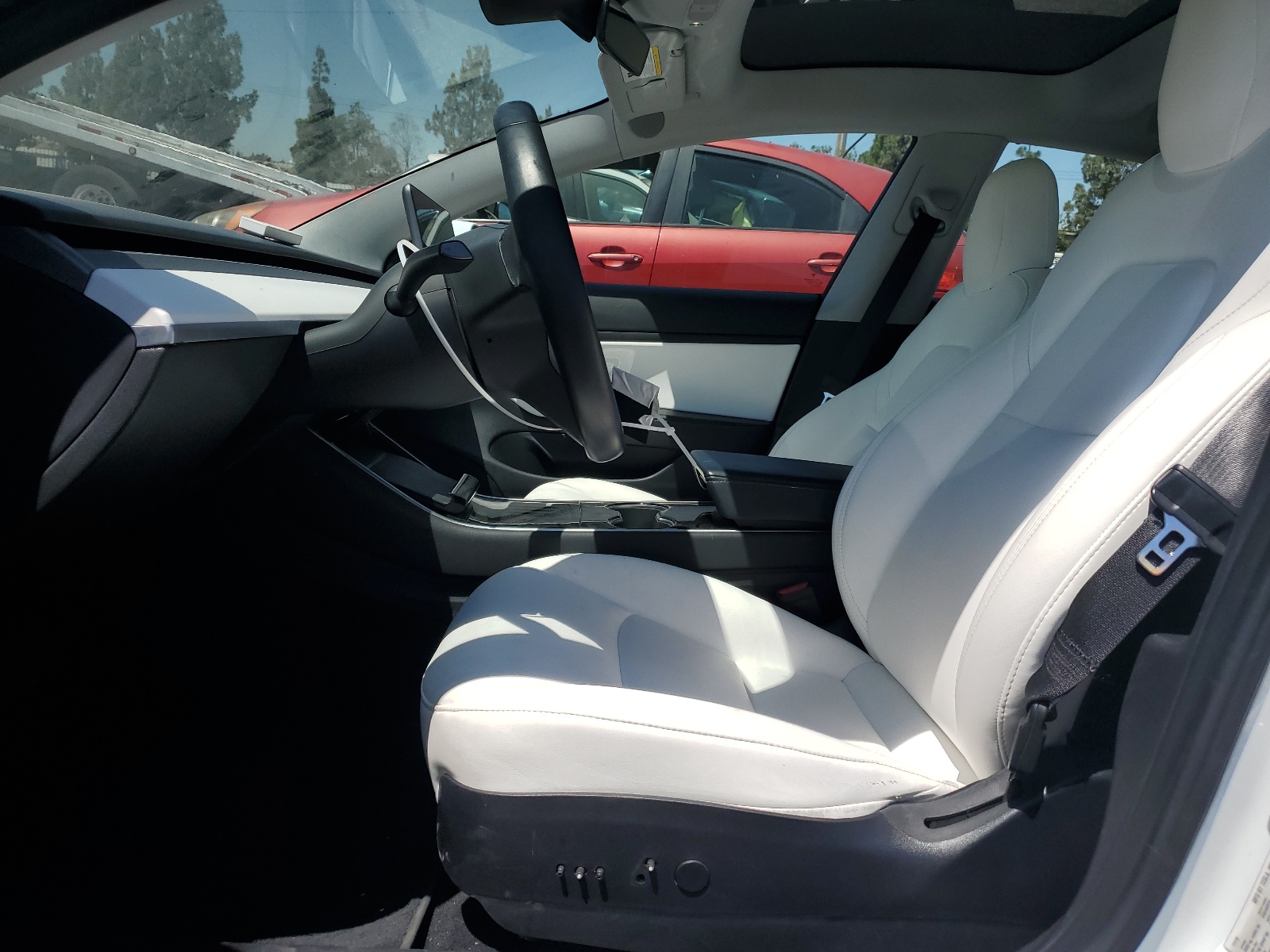 5YJ3E1EB2JF098093 2018 Tesla Model 3