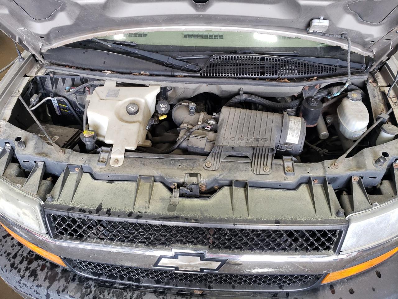 2004 Chevrolet Express G1500 VIN: 1GNFG15T241120422 Lot: 62349594