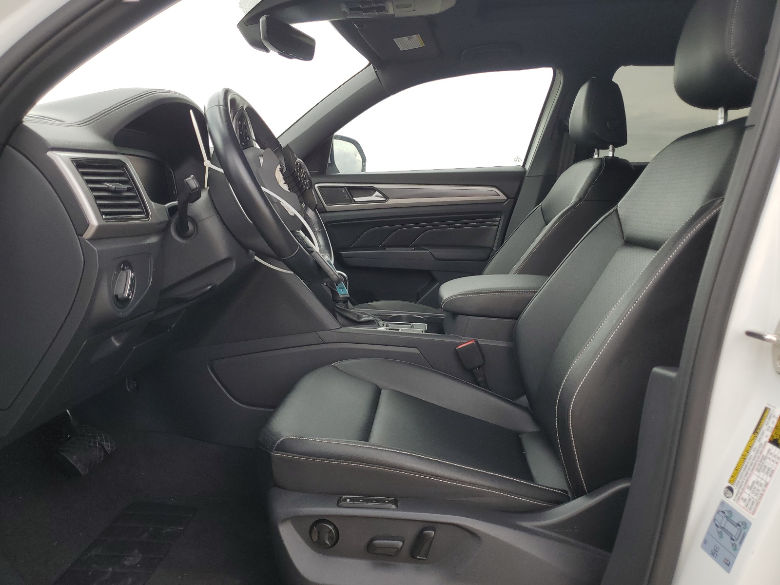 1V2EE2CA9LC220908 2020 Volkswagen Atlas Cross Sport Sel