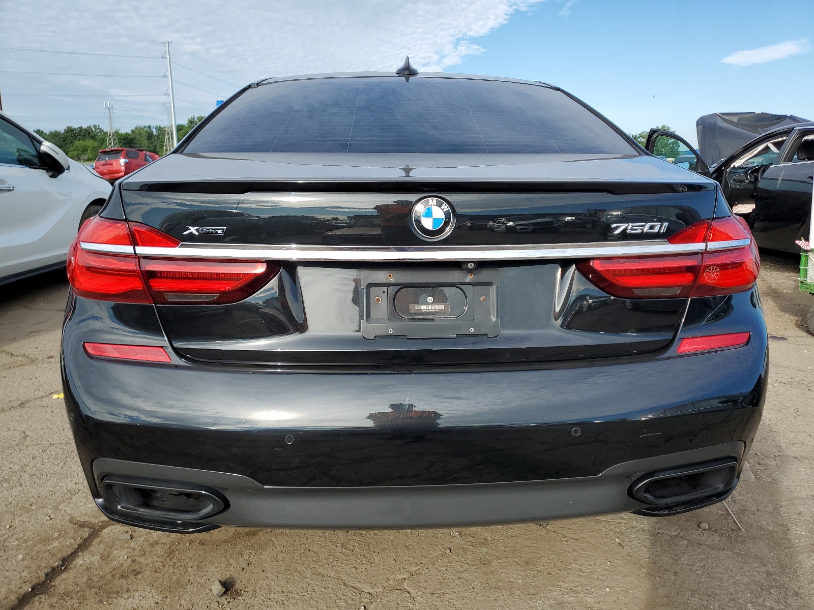 WBA7F2C54JG424738 2018 BMW 750 Xi