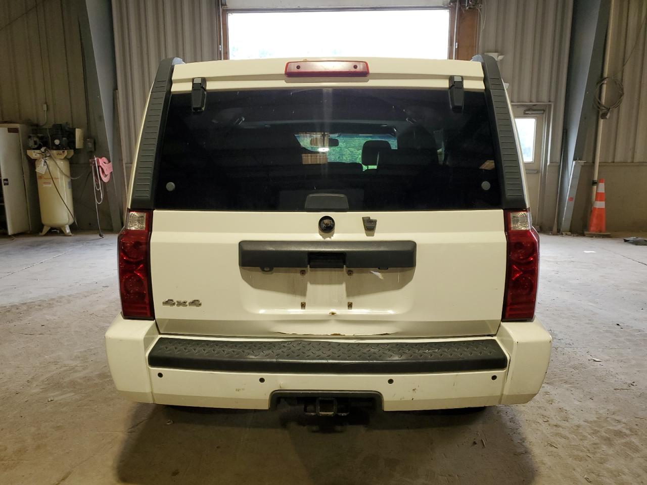 2010 Jeep Commander Sport VIN: 1J4RG4GK4AC113560 Lot: 64282534