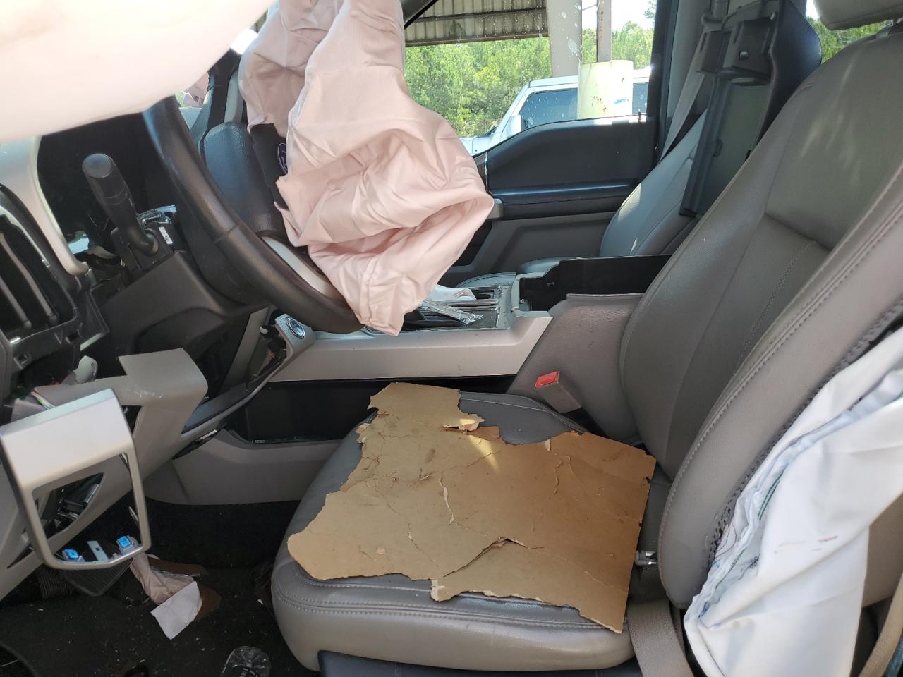 2019 Ford F150 Supercrew VIN: 1FTEW1CP2KFC15866 Lot: 63430364